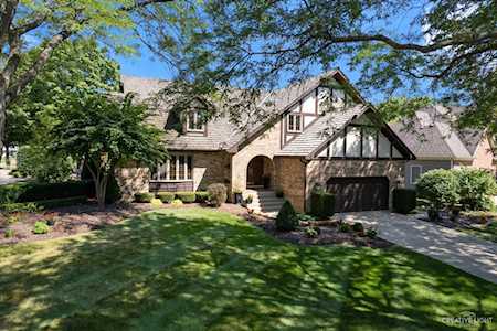 906 Maryknoll Circle Glen Ellyn, IL 60137