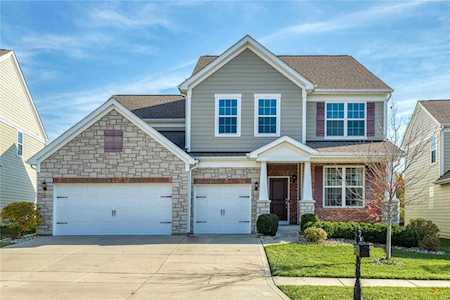 706 Savannah Crossing Way Town And Country, MO 63017