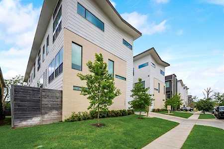 1854 Euclid Street #102 Dallas, TX 75206