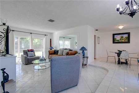 7480 NW 15th St Plantation, FL 33313