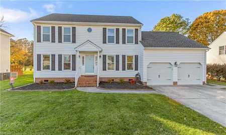 420 Las Gaviotas Blvd Chesapeake, VA 23322