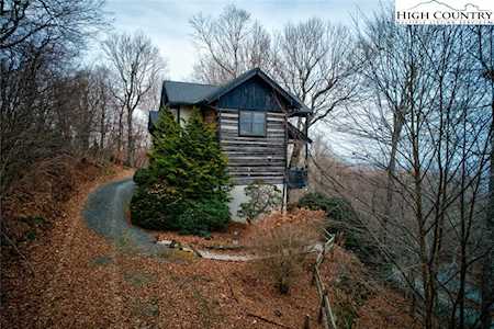 1729 Spice Bottom Trl Banner Elk, NC 28604