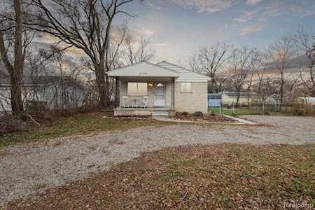 47285 Dequindre Rochester Hills, MI 48307