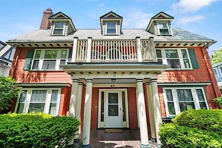 47 Winthrop Rd #2 Brookline, MA 02445