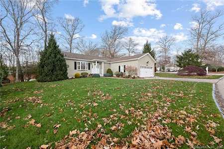 9 Heather Brook Road Montville, CT 06382