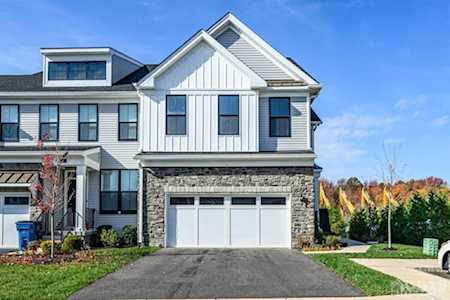 2 Hyacinth Lane Monroe, NJ 08831