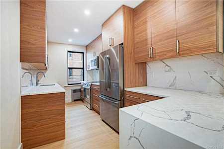 10 N Broadway #5D White Plains, NY 10601