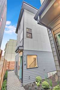 4119 Wallingford Ave N #A Seattle, WA 98103