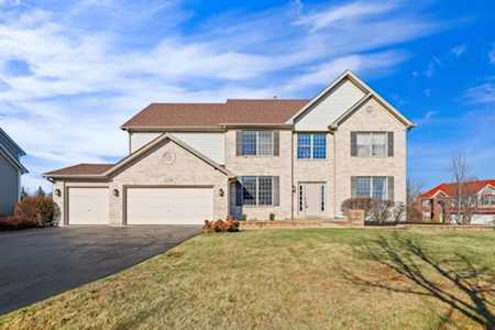 1332 Caribou Ln Hoffman Estates, IL 60192