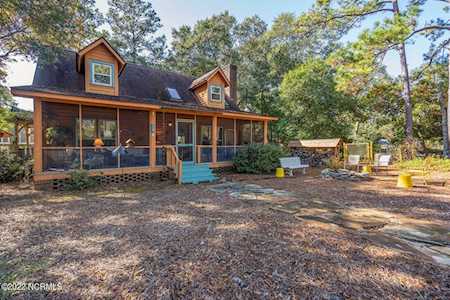 301 Yaupon Drive Southport, NC 28461