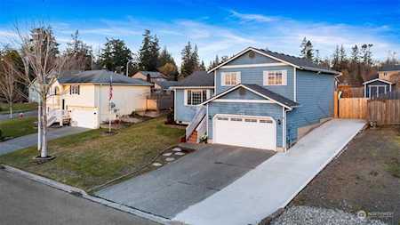 7933 263rd Place NW Stanwood, WA 98292