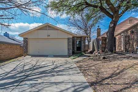 10313 Stoney Bridge Court Fort Worth, TX 76108