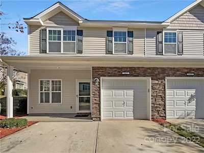 1417 Harpers Inlet Dr Clover, SC 29710