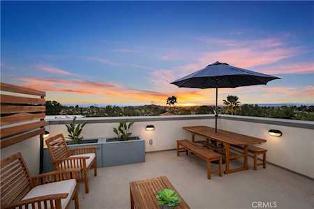 30 Hideaway Loop Mission Viejo, CA 92692
