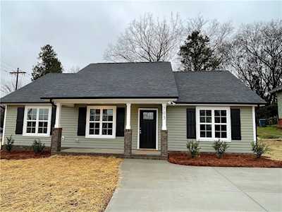 703 Efird St Albemarle, NC 28001