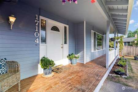 17104 NE 32nd St Bellevue, WA 98008