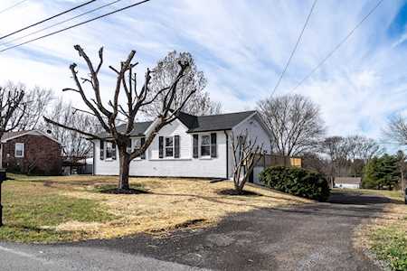 847 N Palmers Chapel Rd White House, TN 37188