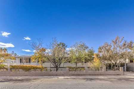 3355 Ewa Beach Dr Las Vegas, NV 89122