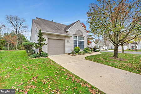 200 Wagon Wheel Ln Columbus, NJ 08022