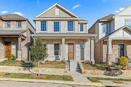 204 Harbor Hills Drive Flower Mound, TX 75028