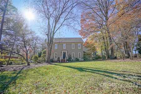 10139 Foxhall Dr Charlotte, NC 28210