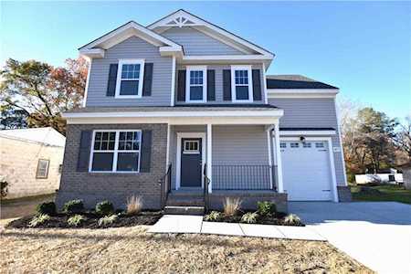 877 Bells Mill Rd Chesapeake, VA 23322