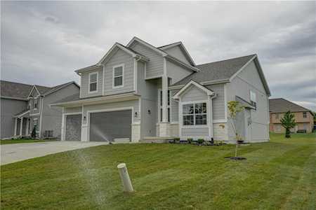 1116 SW Whispering Willow Way Lee's Summit, MO 64064