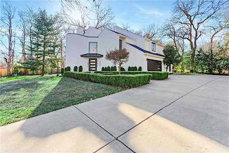 4210 W 102nd St Overland Park, KS 66207