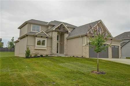 1108 SW Whispering Willow Way Lee's Summit, MO 64064