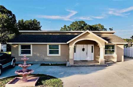8305 Drycreek Dr Tampa, FL 33615