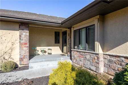 19201 W 102nd St Lenexa, KS 66220