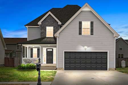 729 Backwind Ln Clarksville, TN 37040