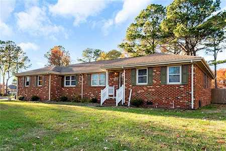 1028 Cogliandro Dr Chesapeake, VA 23320