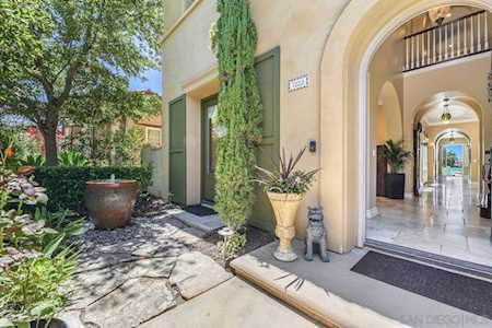 7828 Vista Lazanja San Diego, CA 92127