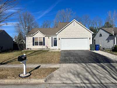 768 Wynstone Drive Lewis Center, OH 43035