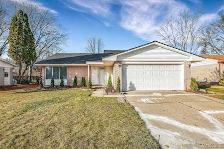 25170 Thorndyke Southfield, MI 48033