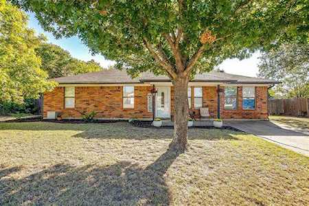 513 White Oak Lane Burleson, TX 76028