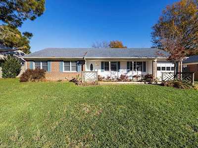 1460 Peartree Arch Virginia Beach, VA 23453
