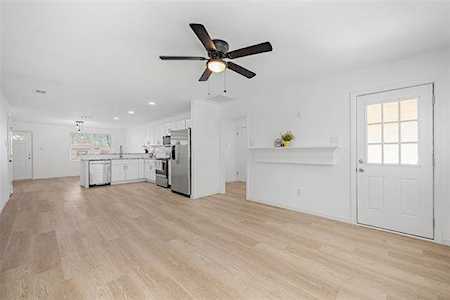 410 Palm Oak Drive Dallas, TX 75217