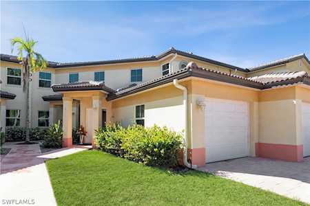 400 Diamond Cir #406 Naples, FL 34110