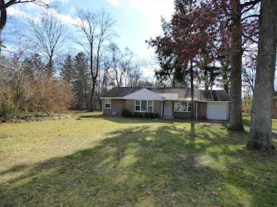 19510 Oakdale Avenue South Bend, IN 46637