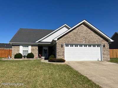 220 Eagle Feather St Mt Washington, KY 40047