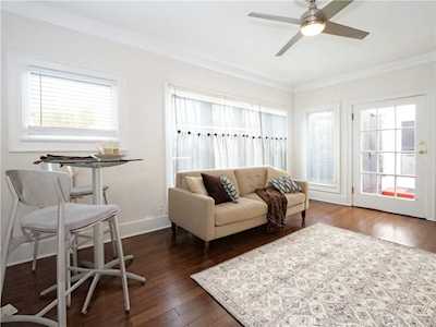 932 E 2nd St #1 Long Beach, CA 90802