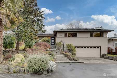 1710 NW 97th St Seattle, WA 98117