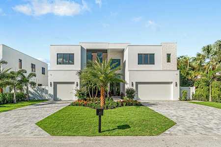 255 NE Spanish Court Boca Raton, FL 33432