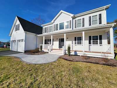 6 Blue Heron Dr Rehoboth, MA 02769