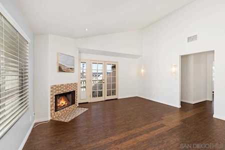 5657 Riley St #304 San Diego, CA 92110