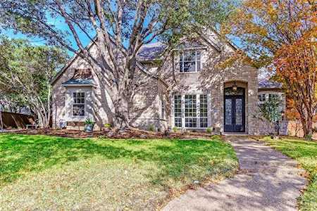 917 Parkwood Court Mckinney, TX 75072