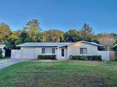 2237 Manor Ct Clearwater, FL 33763