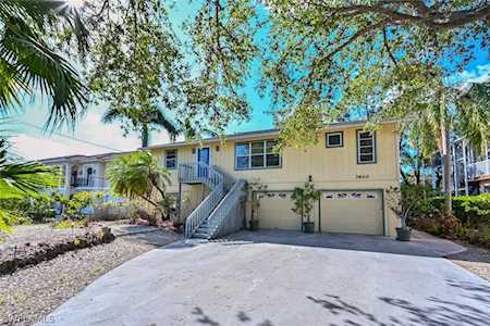 3620 Riviera Cir Bonita Springs, FL 34134
